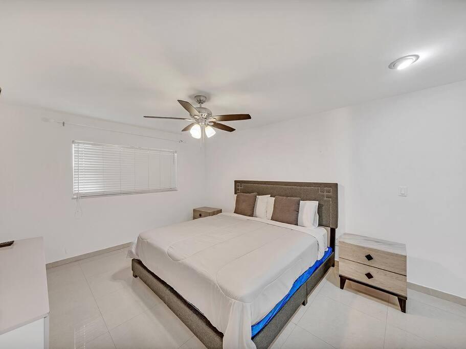 Supervilla - Lakefront - Sunsets, Kayaks, Grill Fort Lauderdale Luaran gambar
