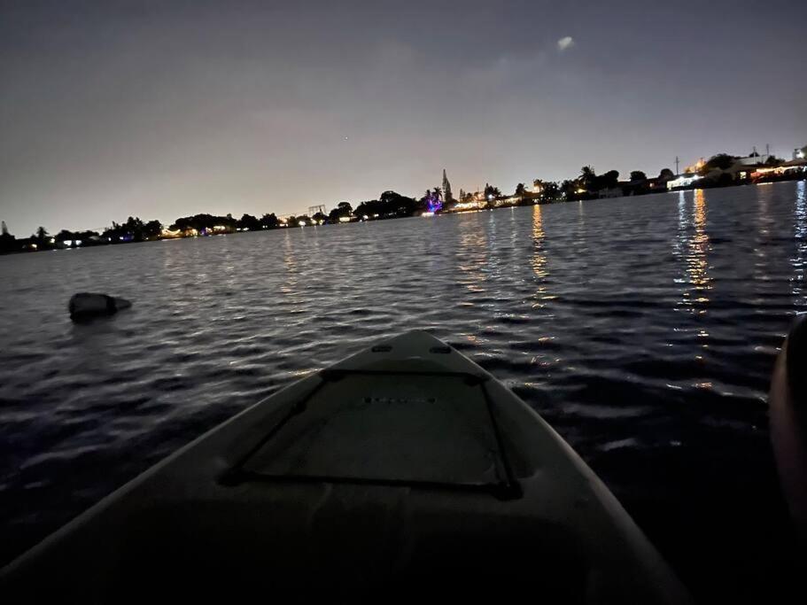 Supervilla - Lakefront - Sunsets, Kayaks, Grill Fort Lauderdale Luaran gambar