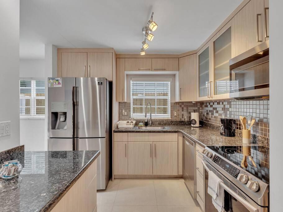 Supervilla - Lakefront - Sunsets, Kayaks, Grill Fort Lauderdale Luaran gambar