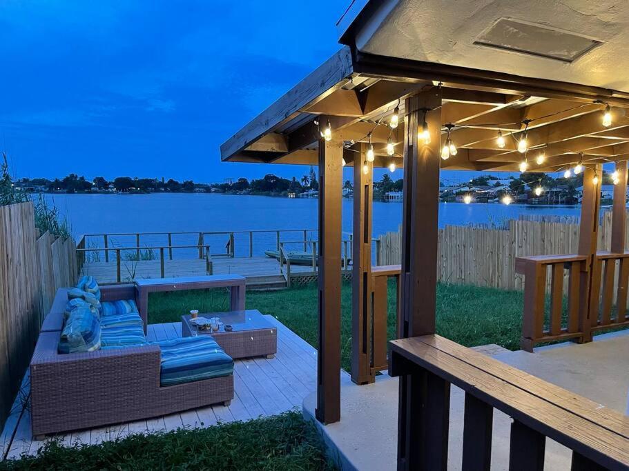 Supervilla - Lakefront - Sunsets, Kayaks, Grill Fort Lauderdale Luaran gambar