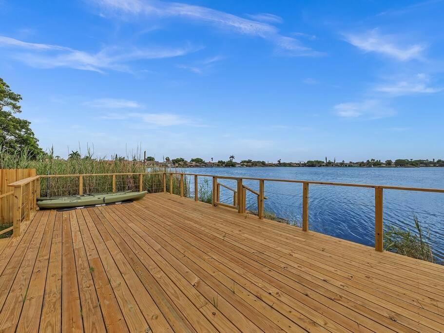 Supervilla - Lakefront - Sunsets, Kayaks, Grill Fort Lauderdale Luaran gambar