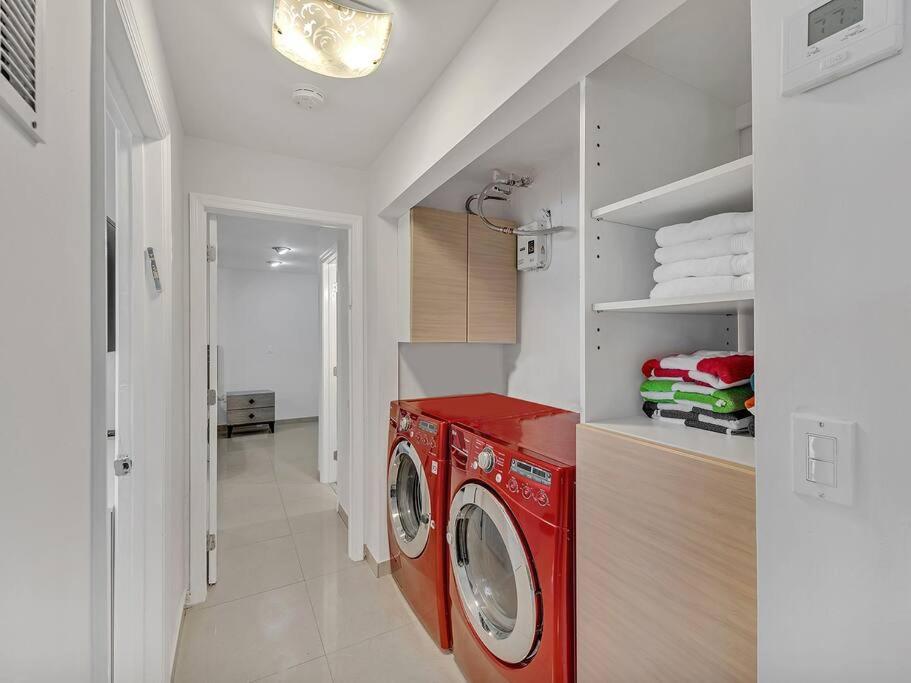 Supervilla - Lakefront - Sunsets, Kayaks, Grill Fort Lauderdale Luaran gambar