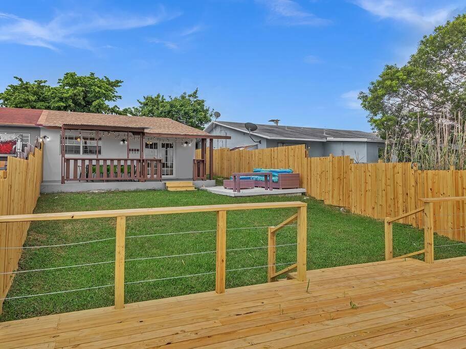 Supervilla - Lakefront - Sunsets, Kayaks, Grill Fort Lauderdale Luaran gambar