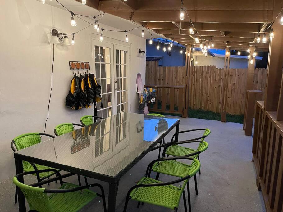 Supervilla - Lakefront - Sunsets, Kayaks, Grill Fort Lauderdale Luaran gambar