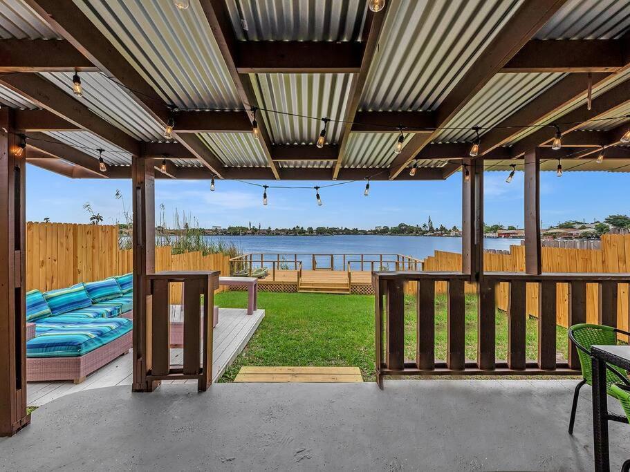 Supervilla - Lakefront - Sunsets, Kayaks, Grill Fort Lauderdale Luaran gambar