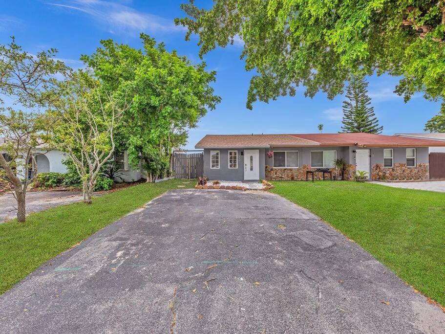 Supervilla - Lakefront - Sunsets, Kayaks, Grill Fort Lauderdale Luaran gambar